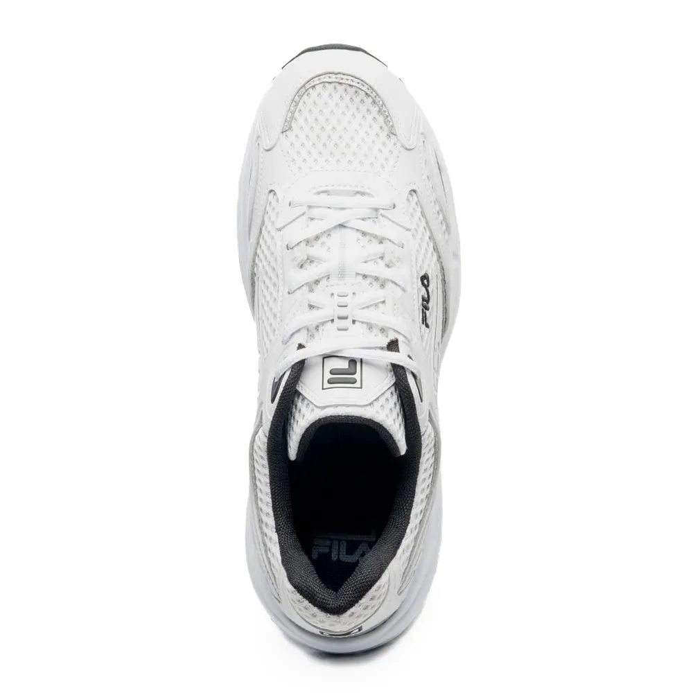 Tênis Fila Runner 2K masculino branco em ângulo lateral para seção vai servir